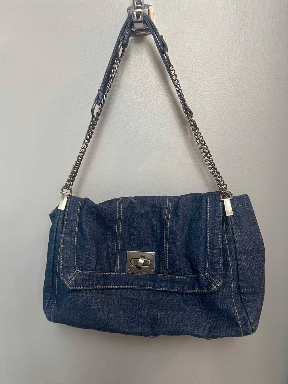 Denim Chain-Handle Shoulder Bag - Blue